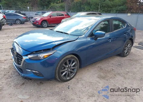 2018 Mazda Mazda3 Grand Touring из США, поврежденный, VIN 3MZBN1W37JM160437